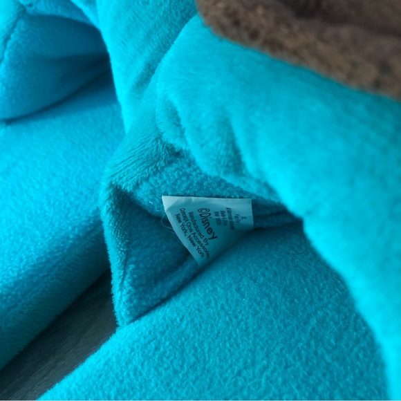 Perry the platypus Disney plush slippers - Picture 6 of 6